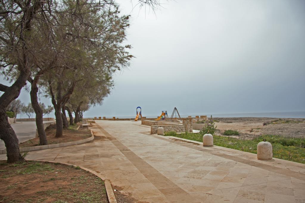 Villa Al Mare Gallipoli 玛丽娜迪曼卡维萨 外观 照片